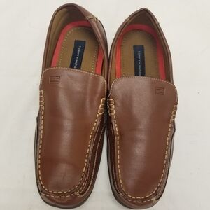 Tommy Hilfiger Mens Size 7.5 Brown Leather Loafers Slip On  Shoe Rubber Sole